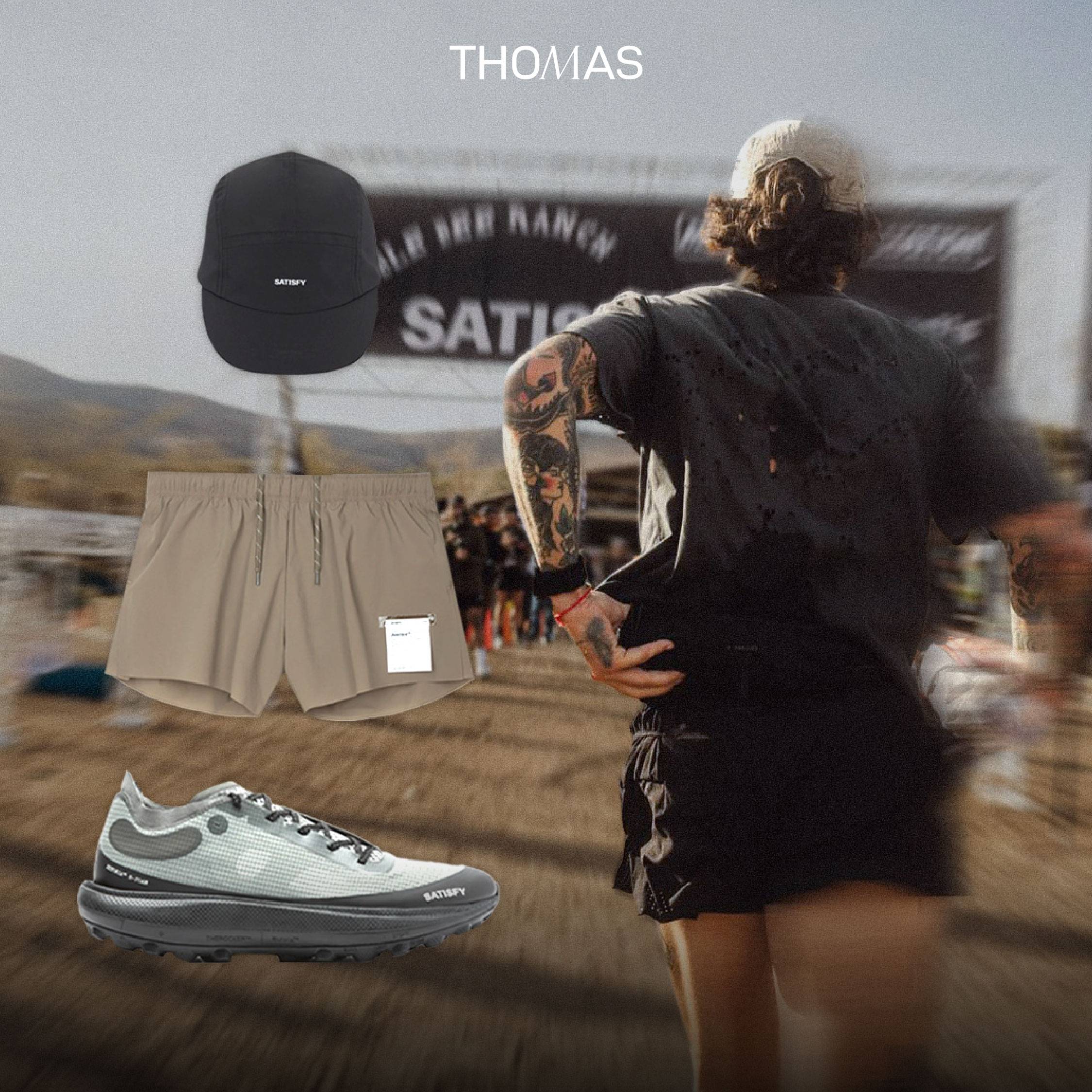 Collaboration เสื้อ Satisfy หมวก รองเท้า