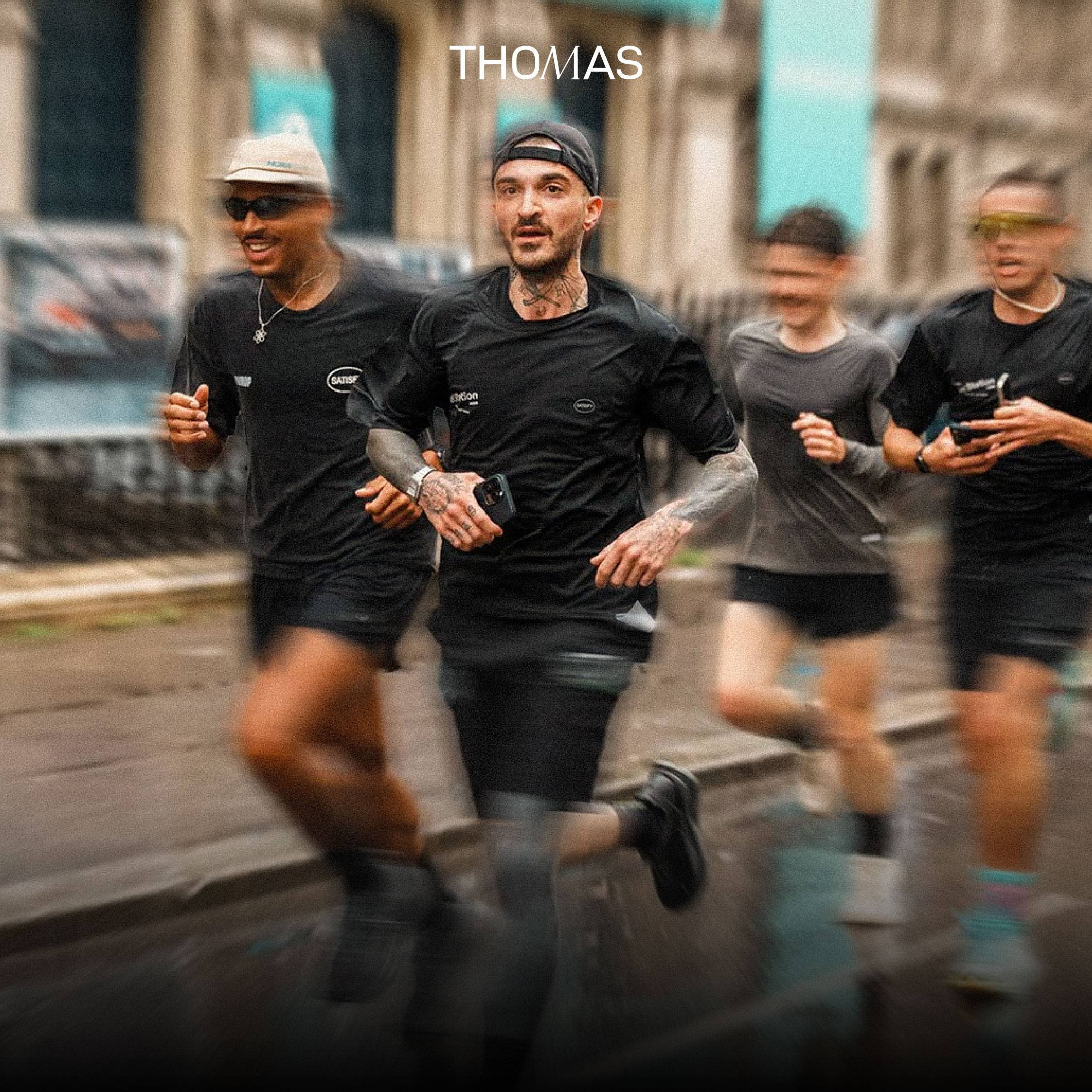 Community เสื้อ Satisfy นักวิ่ง